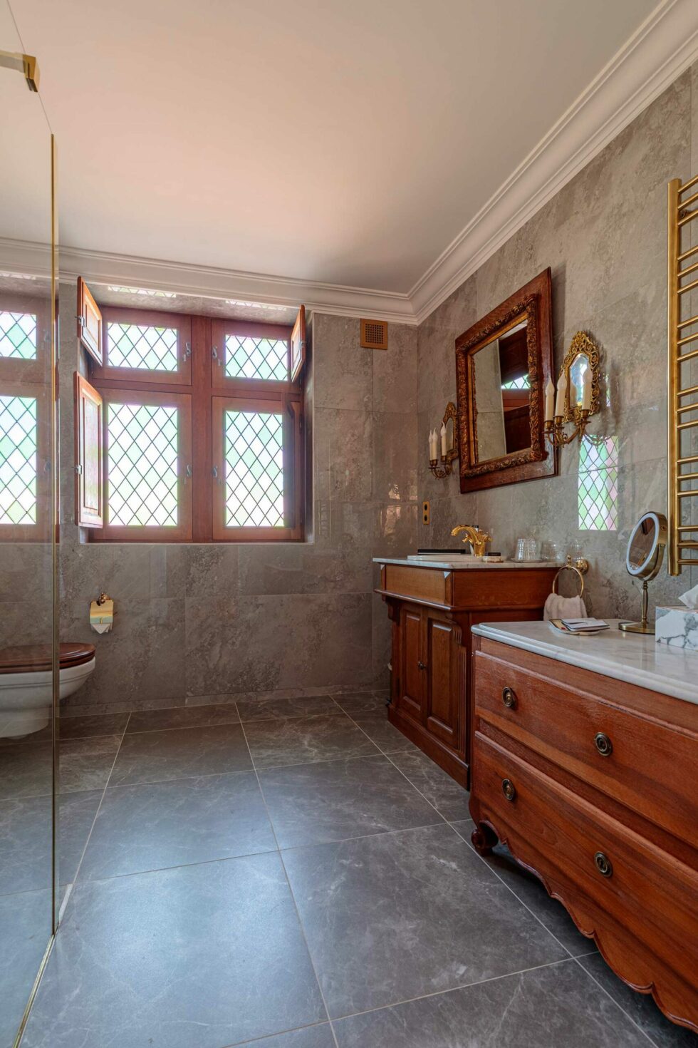 Chambre de charme Pauline - Domaine Jourdan - salle de douche - Aix en Provence