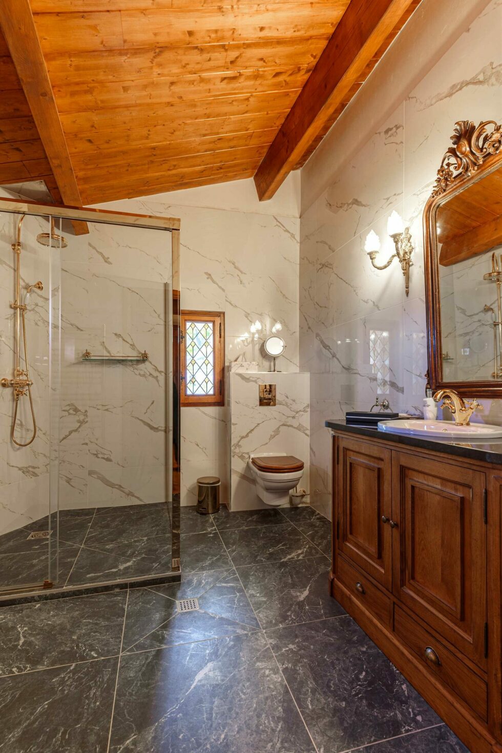 Chambre de charme Anastasiya - Domaine Jourdan - Salle de douche